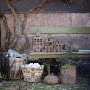 Ljushus / Huslykta rostig metall H 31 cm