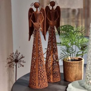 Rostig ängel med värmeljushållare