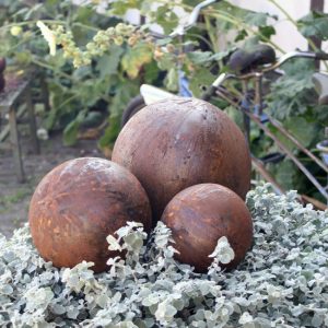 Rostigt klot / dekorationsklot trädgård 25 cm